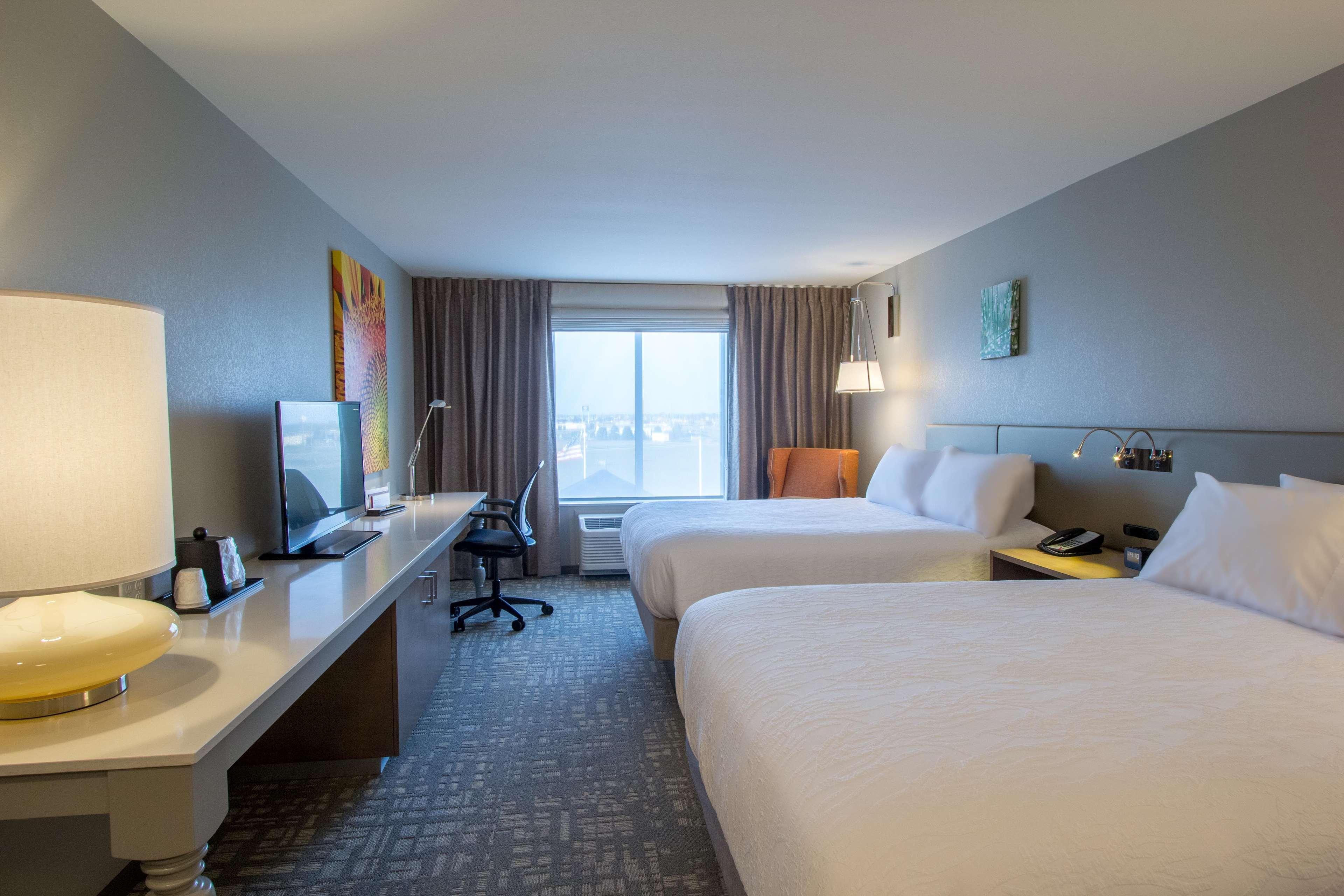 Hilton Garden Inn Салина Экстерьер фото