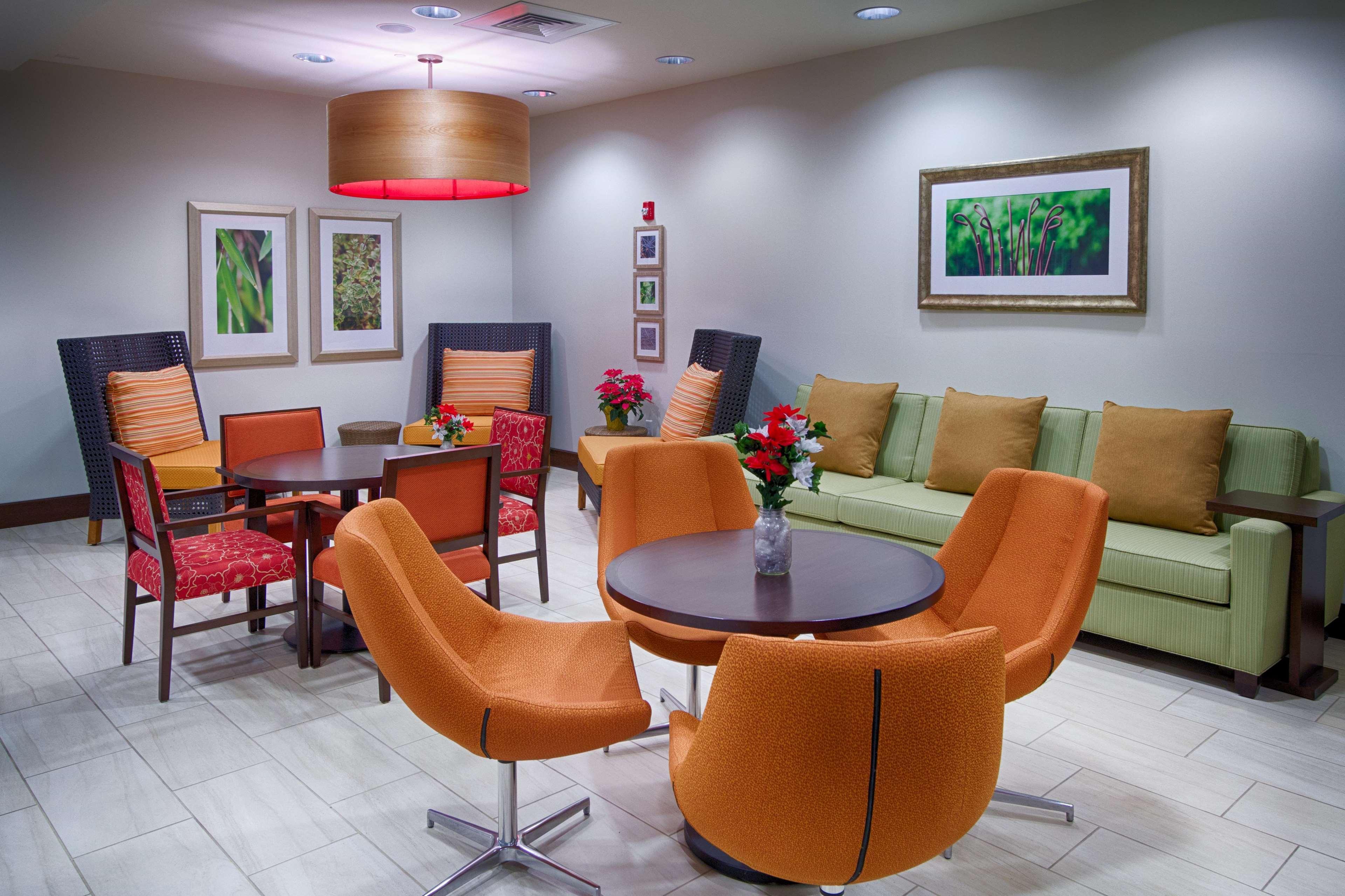 Hilton Garden Inn Салина Экстерьер фото