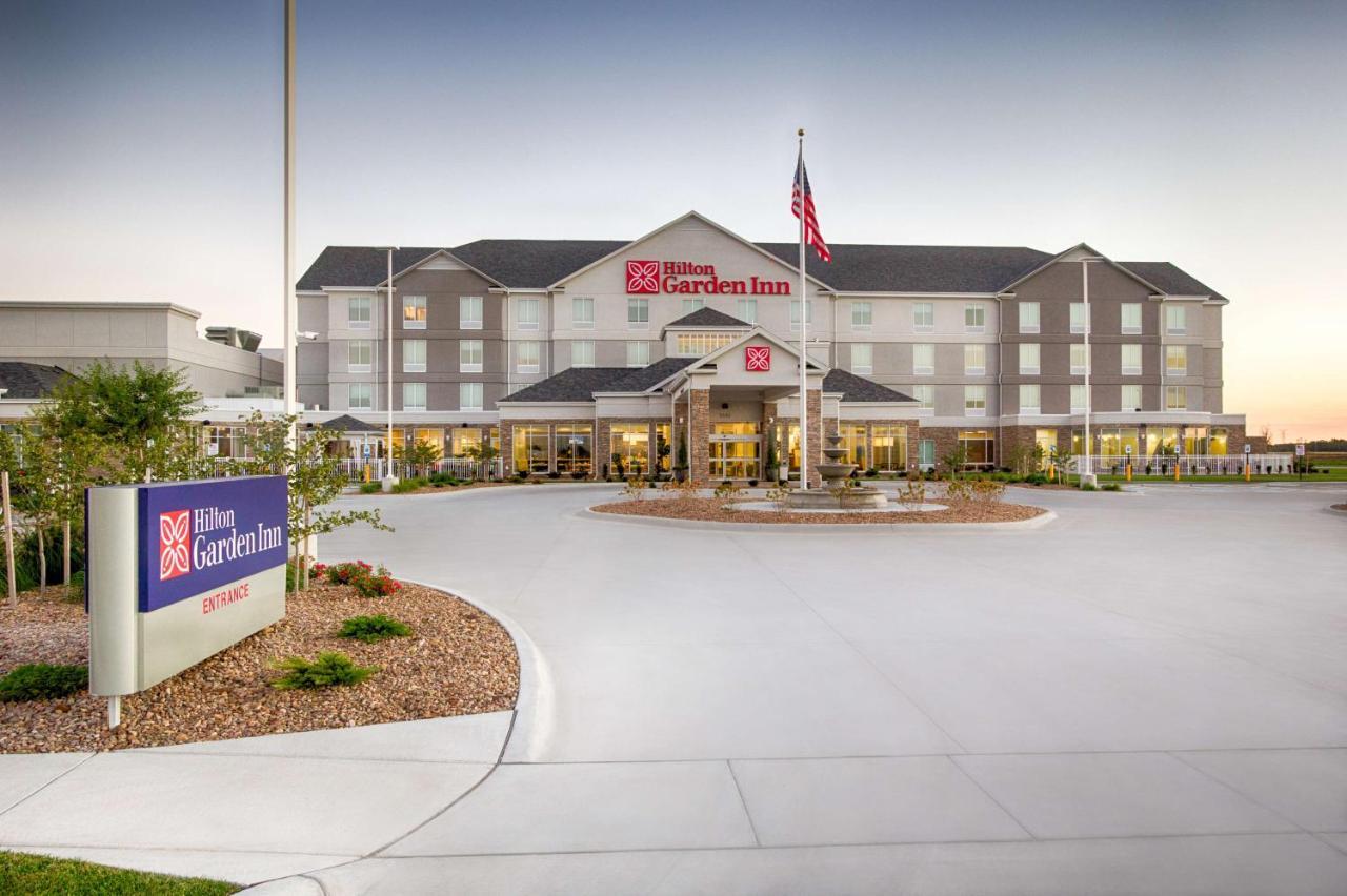 Hilton Garden Inn Салина Экстерьер фото