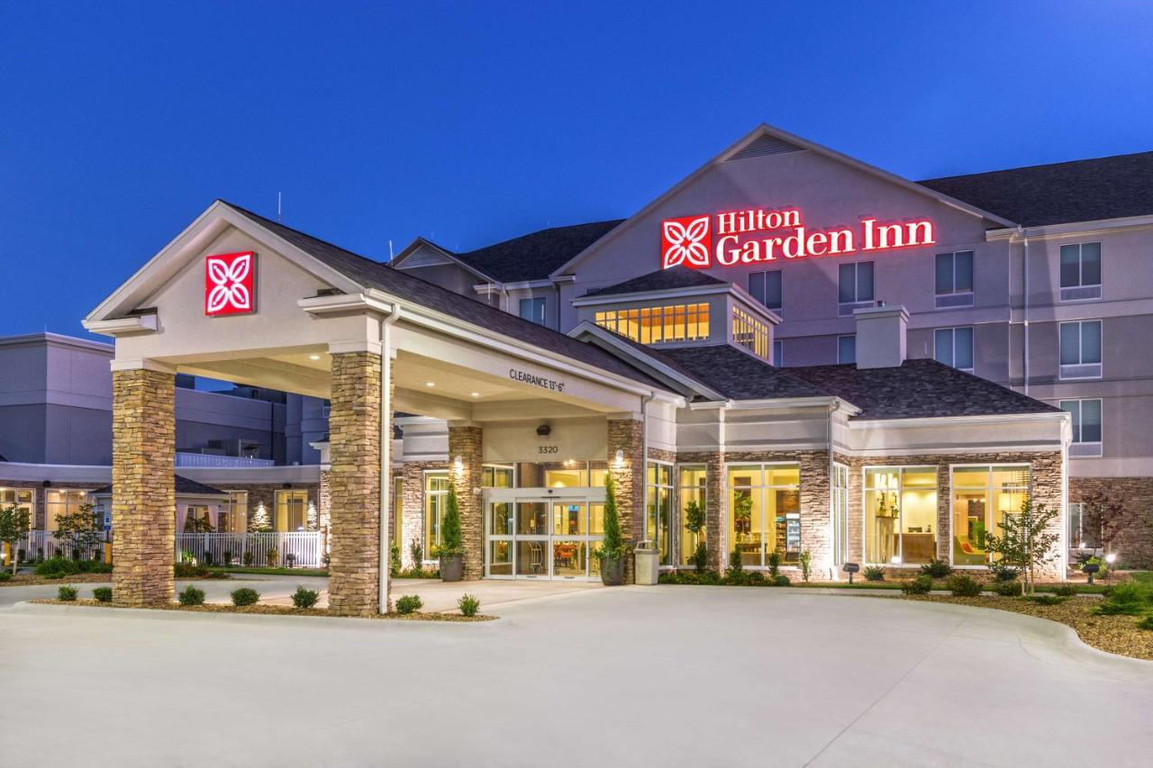 Hilton Garden Inn Салина Экстерьер фото